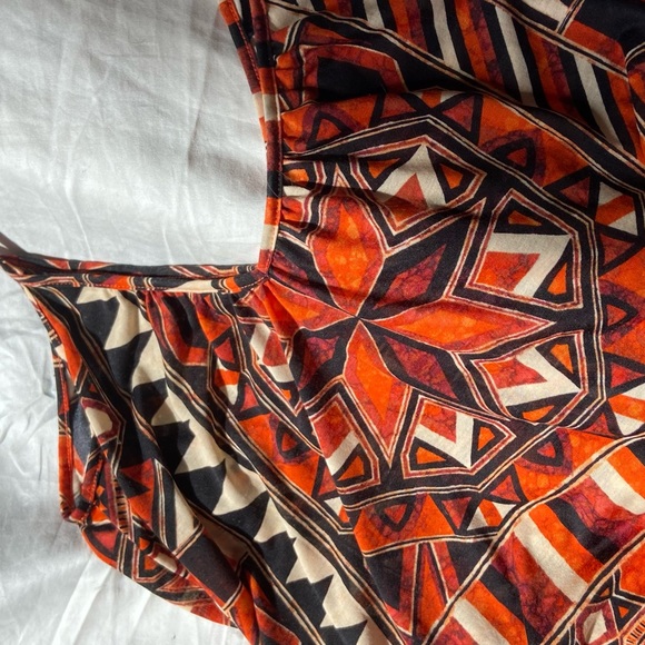 Orange tank top - Picture 2 of 9